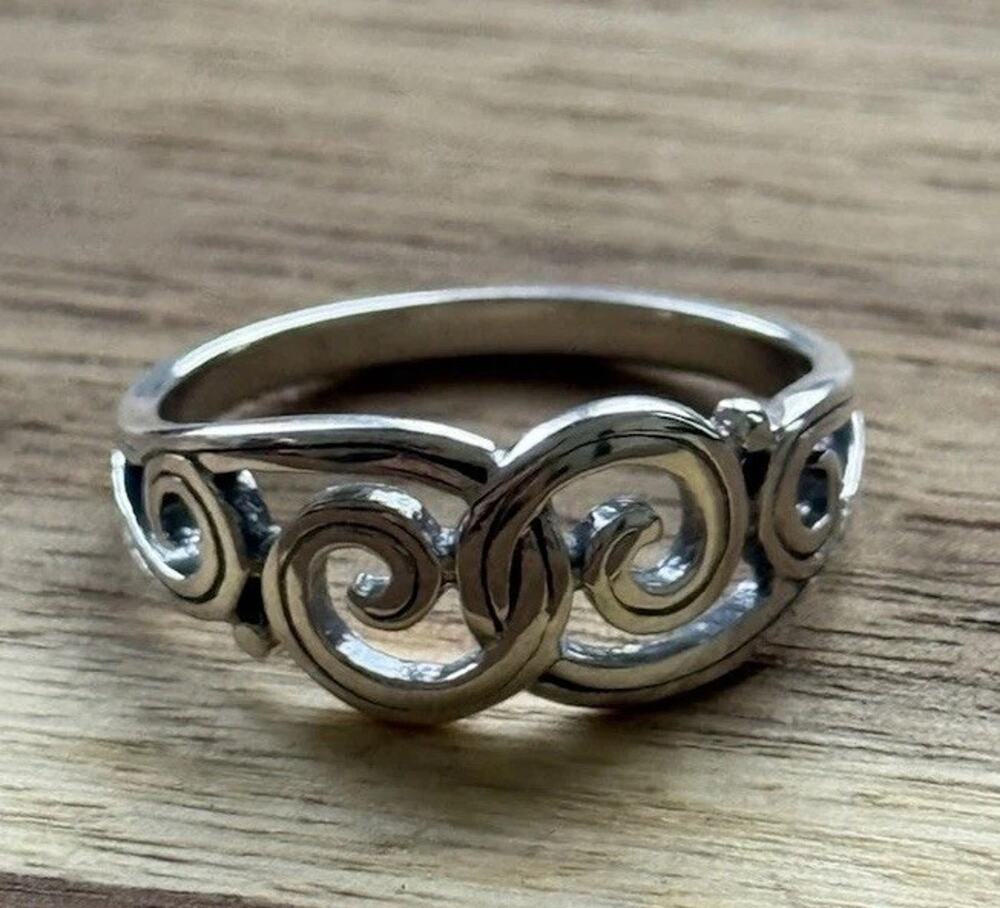 James Avery Retired Sterling Silver Swirl Gentle Waves Ring Size 9